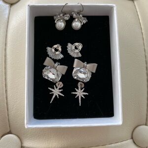 4 Pairs Silver Rhinestone /Pearl Earrings